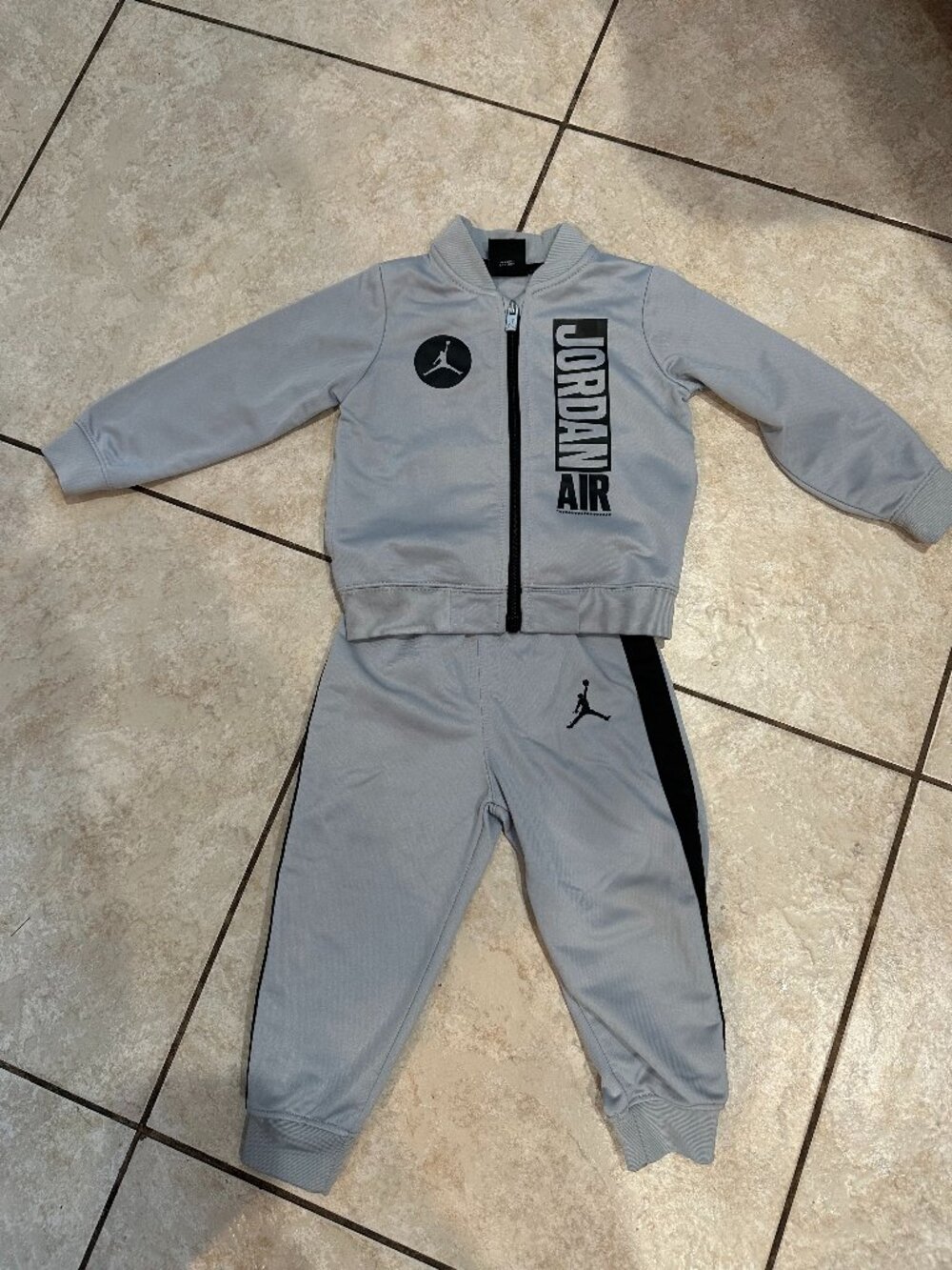 Boys Michael Jordan Jogger set size 24 mths